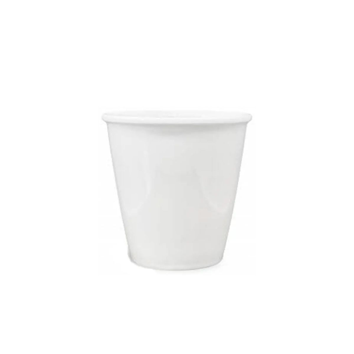 Vooraanzicht van papercup porselein 6 cl.met glad oppervlak en rechte wanden. Vooraanzicht van papercup porselein 6 cl.met glad oppervlak en rechte wanden.