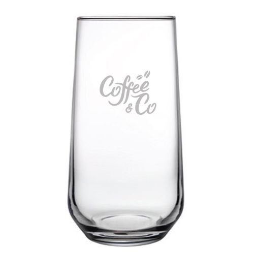 Transparant Allegra longdrinkglas 47 cl met gegraveerd CoffeeCo-logo op de voorzijde van het glas.