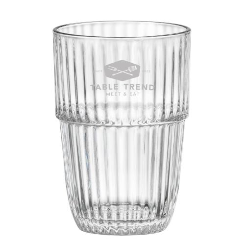 Gravure van het TableTrend-logo op het vooraanzicht van de Barshine Tumbler 50 cl. glas.