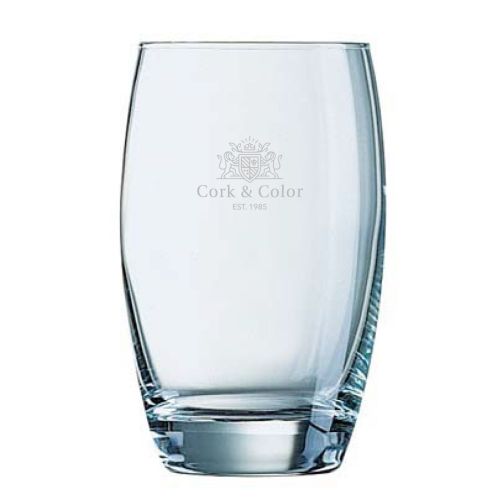 Salto Tumbler 50 cl glas met gegraveerd logo op vooraanzicht, subtiele glasgravure CorkColor.