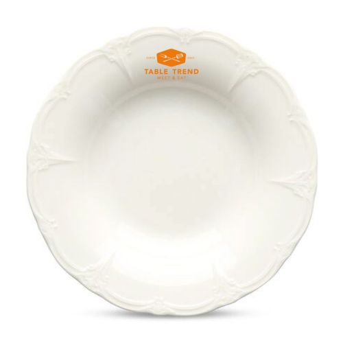 Vooraanzicht van Retro diep bord 24 cm porselein met oranje logo van PrintPub gecentreerd.