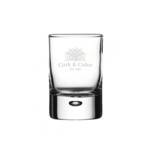 Shotglas van 6,3 cl met gegraveerd CorkColor-logo op helder glas in strak vooraanzicht.