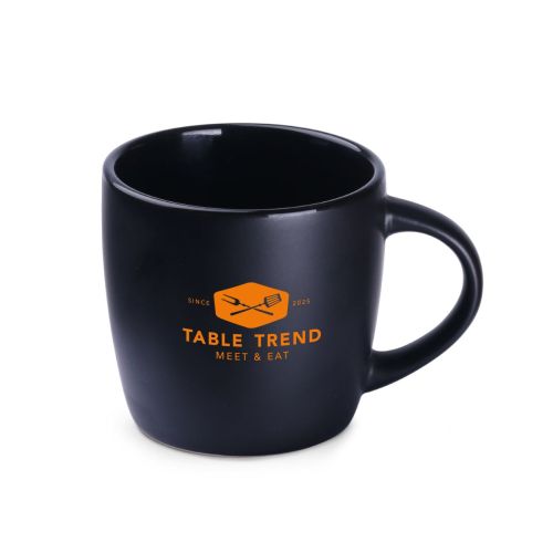 Keramieken espresso kopje van 10 cl. met oranje TableTrend-logo in één kleur op de voorkant.