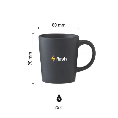 Infographic toont exacte afmetingen van mok Ponti 25 cl. gemaakt van mat keramiek. Infographic toont exacte afmetingen van mok Ponti 25 cl. gemaakt van mat keramiek.