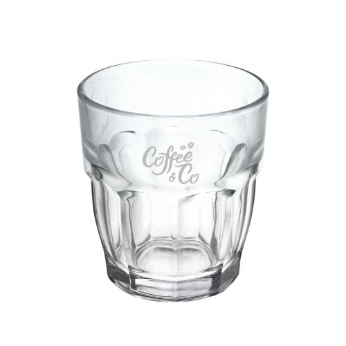 Rockbar Tumbler glas van 20 cl met CoffeeCo-logo gegraveerd op de voorzijde, zichtbaar in fijne matte afwerking.