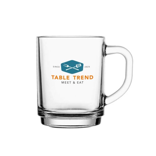 Stapelo theeglas 25 cl. met meerkleurig logo van TableTrend centraal op het glasoppervlak. Stapelo theeglas 25 cl. met meerkleurig logo van TableTrend centraal op het glasoppervlak.