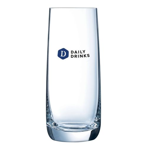 Vigne glas 45 cl met kleurrijk DailyDrinks-logo in meerdere kleuren aan de voorkant.