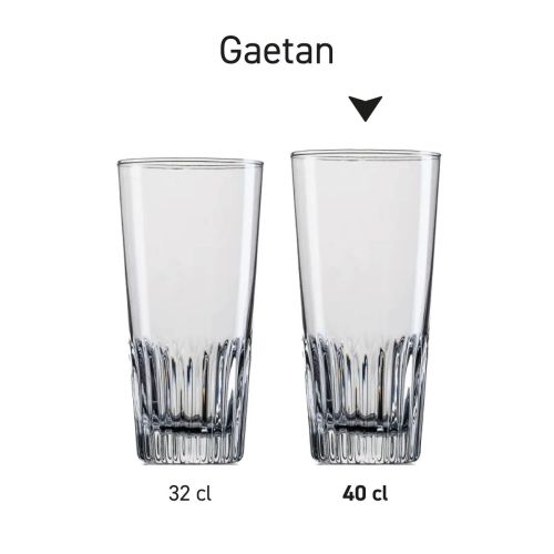 Verschillende Gaetan bierglazen van 32 cl. en 40 cl. afgebeeld als serie in rijopstelling. Verschillende Gaetan bierglazen van 32 cl. en 40 cl. afgebeeld als serie in rijopstelling.