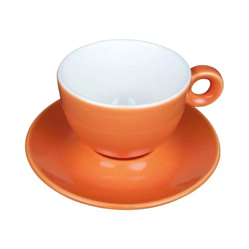 Vooraanzicht van Bola cappuccino oranje-wit 20 cl. set van porselein, met afgeronde vorm. Vooraanzicht van Bola cappuccino oranje-wit 20 cl. set van porselein, met afgeronde vorm.