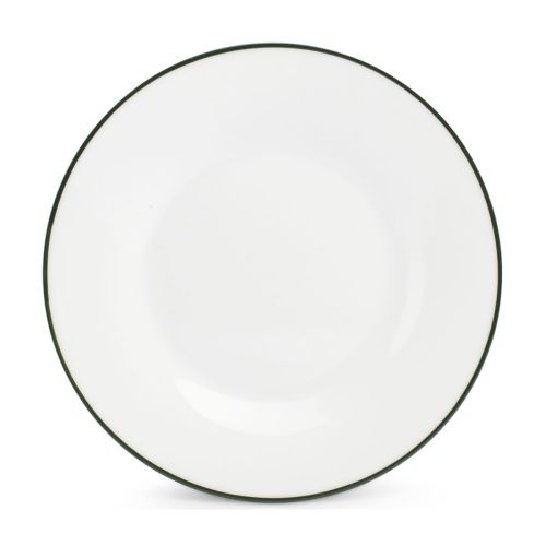 Vooraanzicht van een wit porseleinen bord 24 cm met groene rand uit de Basic-lijn, met glad oppervlak. Vooraanzicht van een wit porseleinen bord 24 cm met groene rand uit de Basic-lijn, met glad oppervlak.