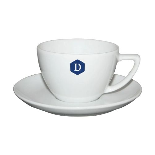 Voorzijde van cappuccinokop uit 20 cl. SET, bedrukt met éénkleurig DailyDrinks-logo op porselein. Voorzijde van cappuccinokop uit 20 cl. SET, bedrukt met éénkleurig DailyDrinks-logo op porselein.