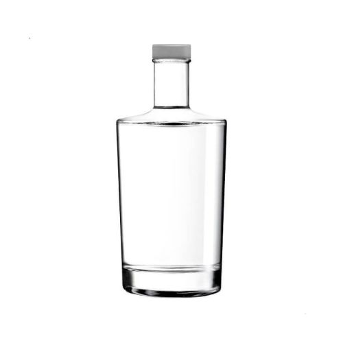 Glazen Fles Neos 0,5 liter met zilveren dop in recht vooraanzicht, transparant en eenvoudig vormgegeven. Glazen Fles Neos 0,5 liter met zilveren dop in recht vooraanzicht, transparant en eenvoudig vormgegeven.