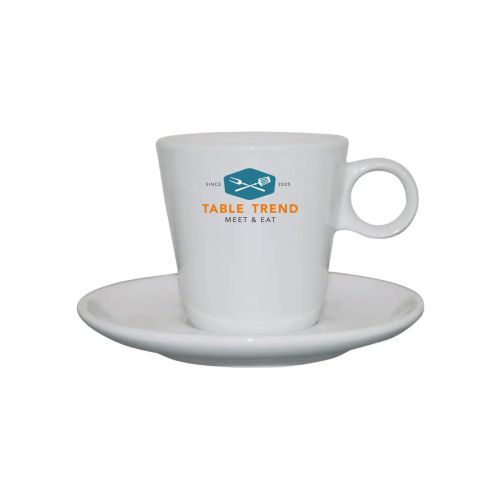 Lukas koffie wit 16 cl. set porselein met meerkleurig TableTrend-logo aan de voorzijde. Lukas koffie wit 16 cl. set porselein met meerkleurig TableTrend-logo aan de voorzijde.
