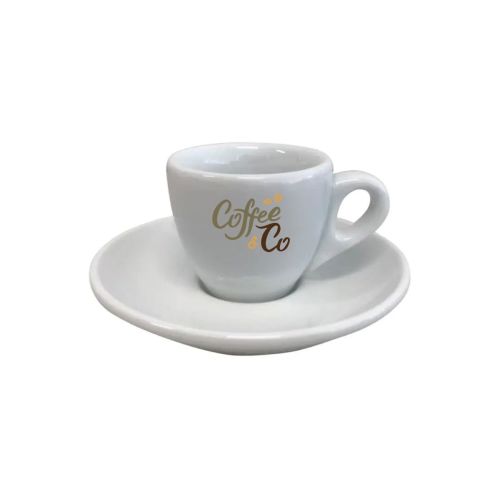 Meerkleurig CoffeeCo-logo op de voorzijde van het porseleinen espressokopje 7 cl. Meerkleurig CoffeeCo-logo op de voorzijde van het porseleinen espressokopje 7 cl.