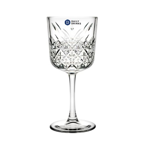 Timeless wijnglas van 33 cl. met meerkleurig DailyDrinks-logo op de voorzijde gedrukt. Timeless wijnglas van 33 cl. met meerkleurig DailyDrinks-logo op de voorzijde gedrukt.
