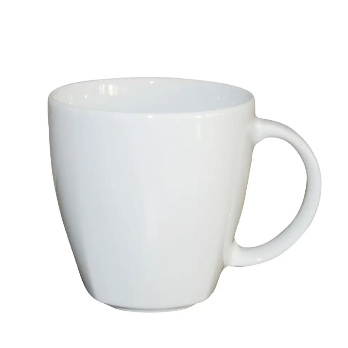 Vooraanzicht van witte porseleinen mok Kirsten met inhoud van 30 cl en klassiek oor. Vooraanzicht van witte porseleinen mok Kirsten met inhoud van 30 cl en klassiek oor.
