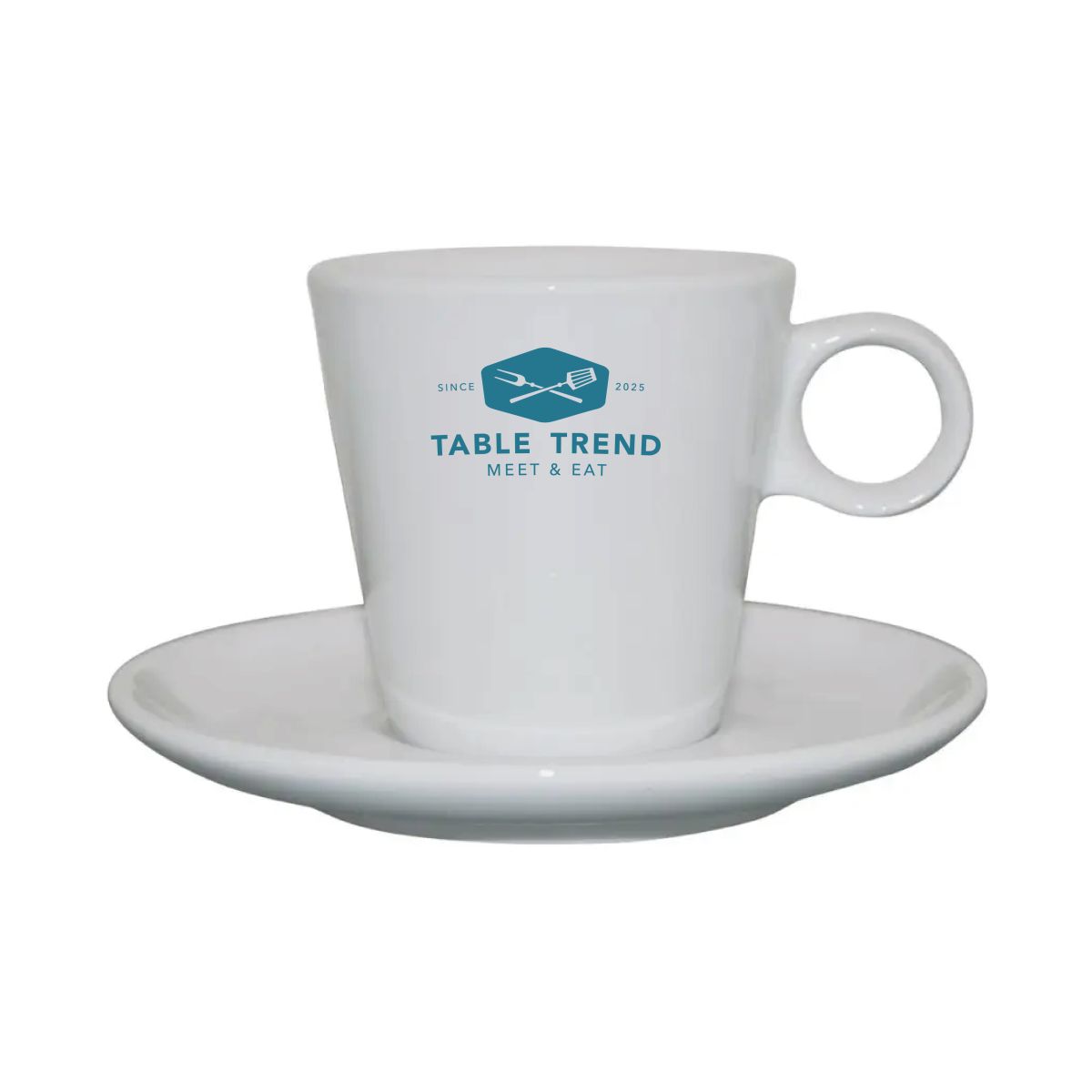 e Lukas Cappuccino wit 19.5 cl. Set met eenkleurig TableTrend-logo op het vooraanzicht van het porselein.