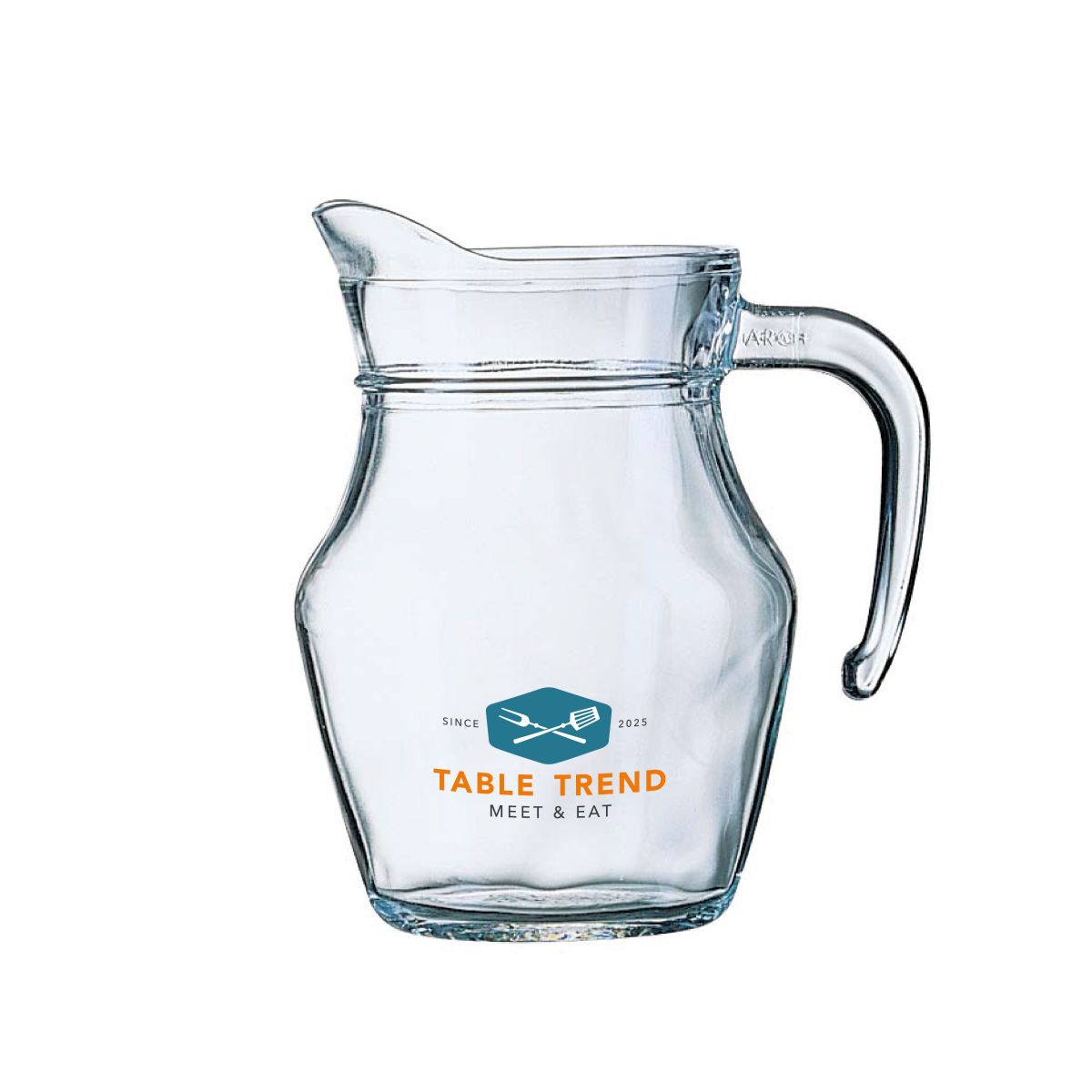 Broc Arc waterkan van 0,5 liter met meerkleurig TableTrend-logo op glas voorzijde.